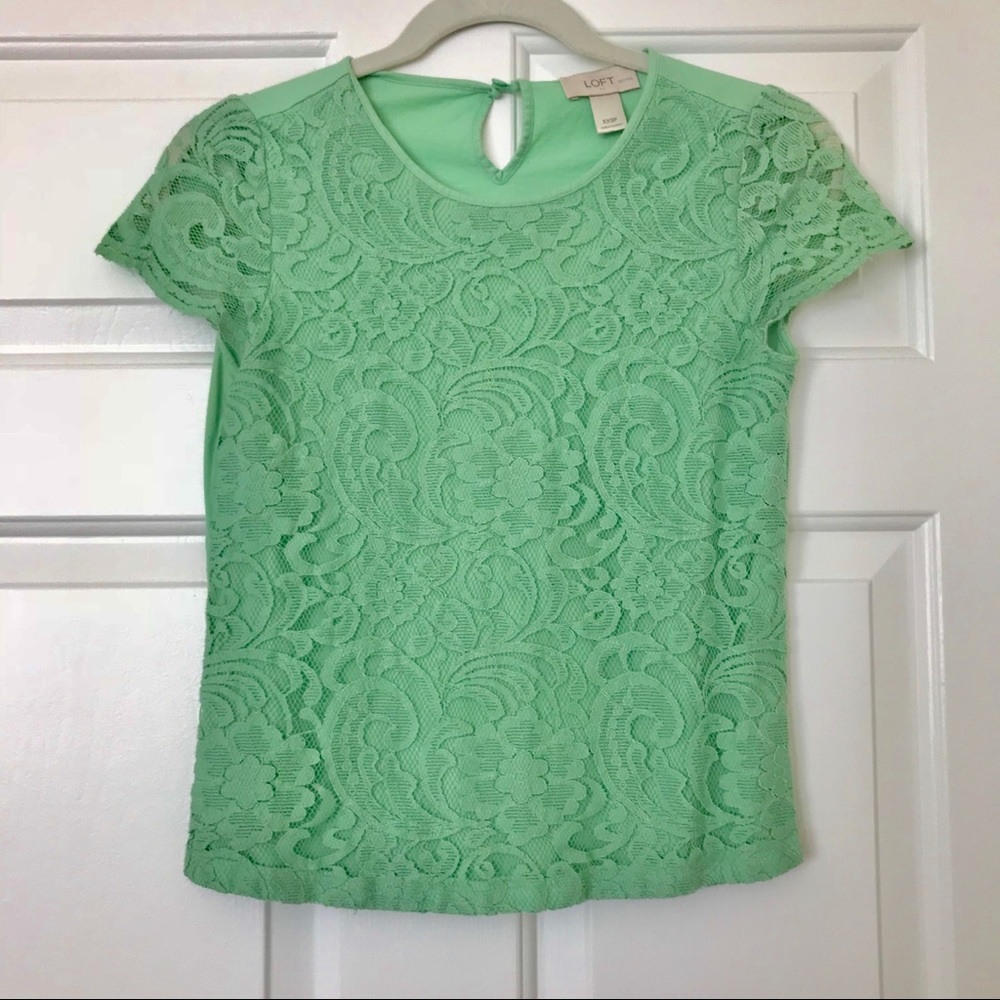 LOFT petite lace short sleeve top